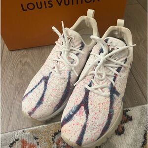 Louis Vuitton Mens VNR sneaker size 37 fits US size 8.5